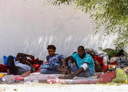 معاناة المهاجرين من جنوب الصحراء بحاضرة الرياح